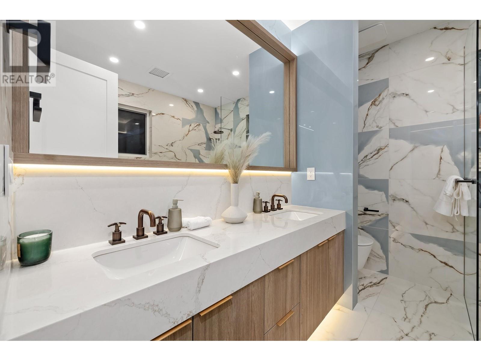 1033 Canyon Boulevard, North Vancouver, British Columbia  V7R 2K3 - Photo 25 - R3011414