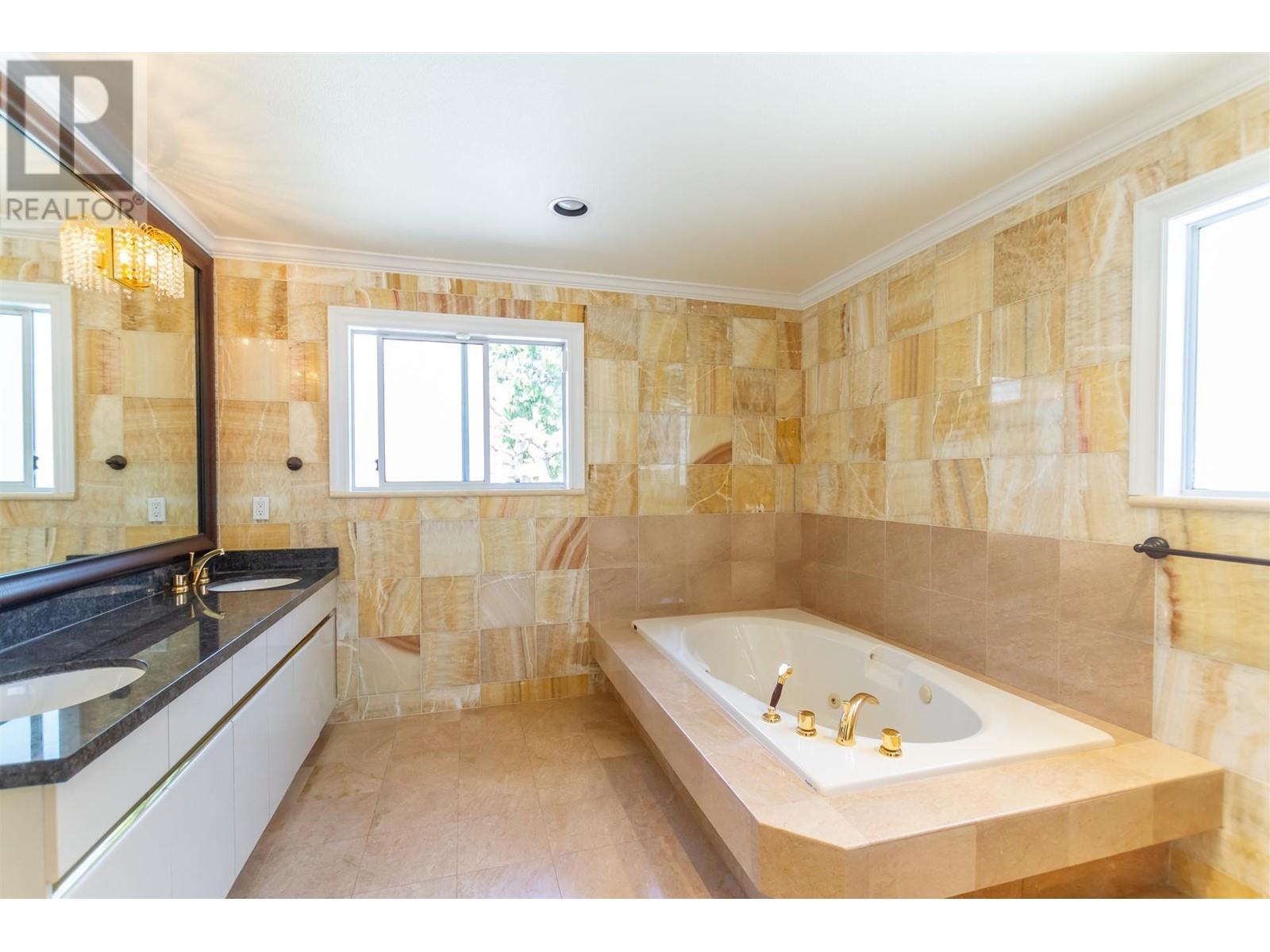 1369 W 55th Avenue, Vancouver, British Columbia  V6P 1R3 - Photo 11 - R3011477