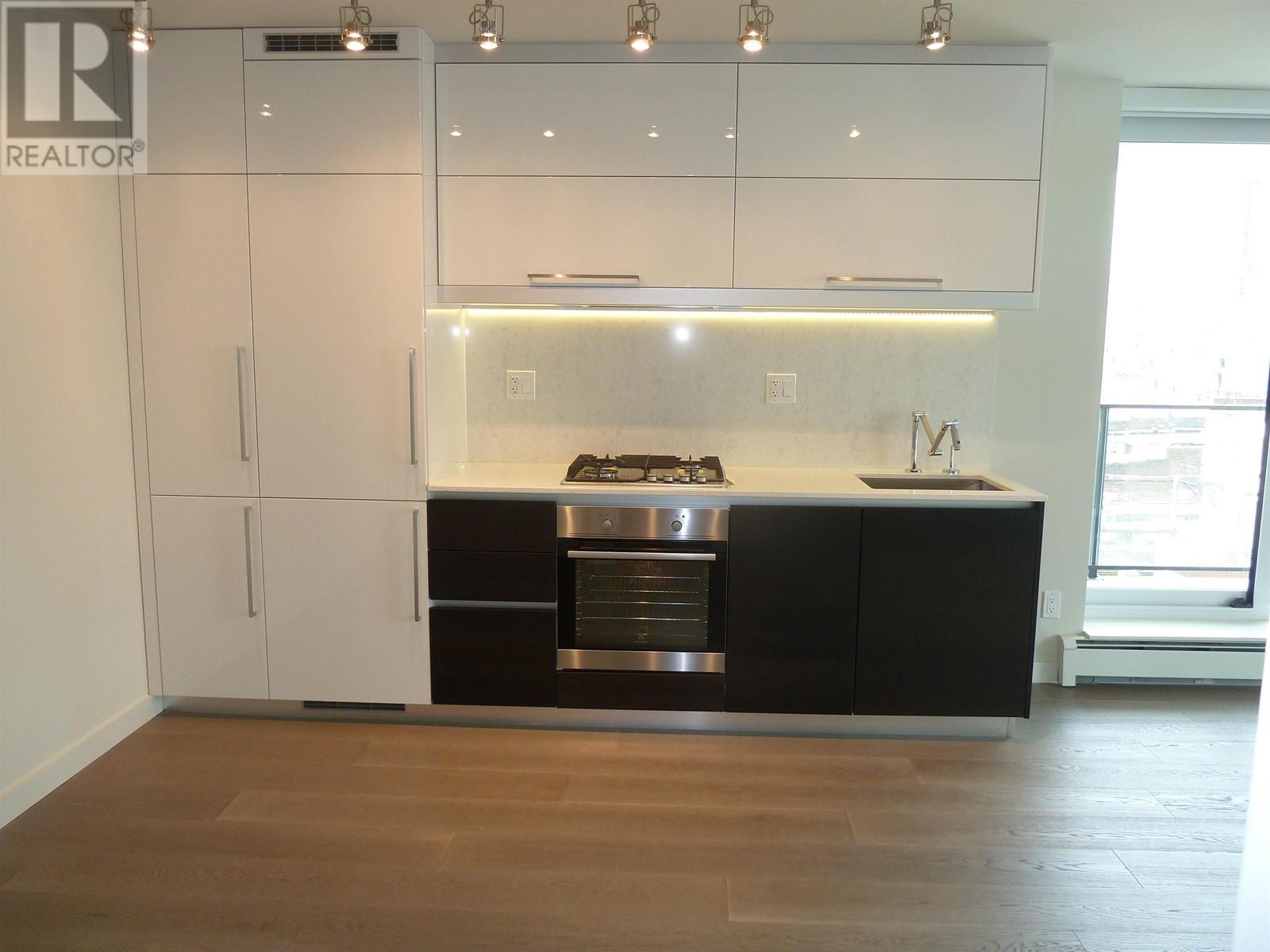 706 189 KEEFER STREET, Vancouver, British Columbia