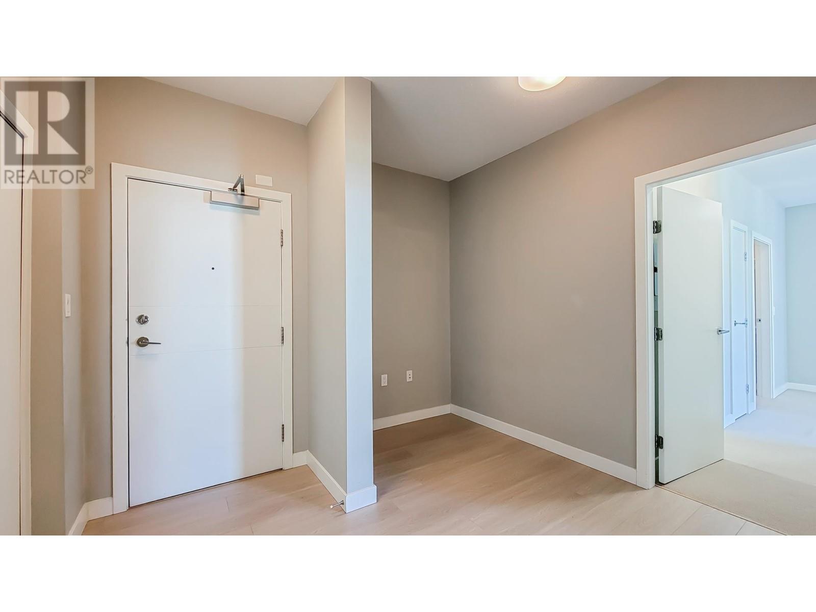 9333-9388 Tomicki Ave & Odlin Road, Richmond, British Columbia  V6X 0L5 - Photo 27 - C8069726
