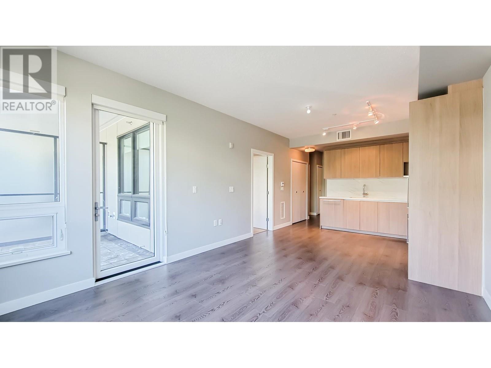 9333-9388 Tomicki Ave & Odlin Road, Richmond, British Columbia  V6X 0L5 - Photo 7 - C8069726