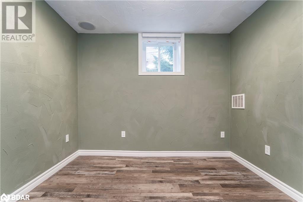 5 Nadmarc Court, Essa, Ontario  L0M 1B4 - Photo 45 - 40737693