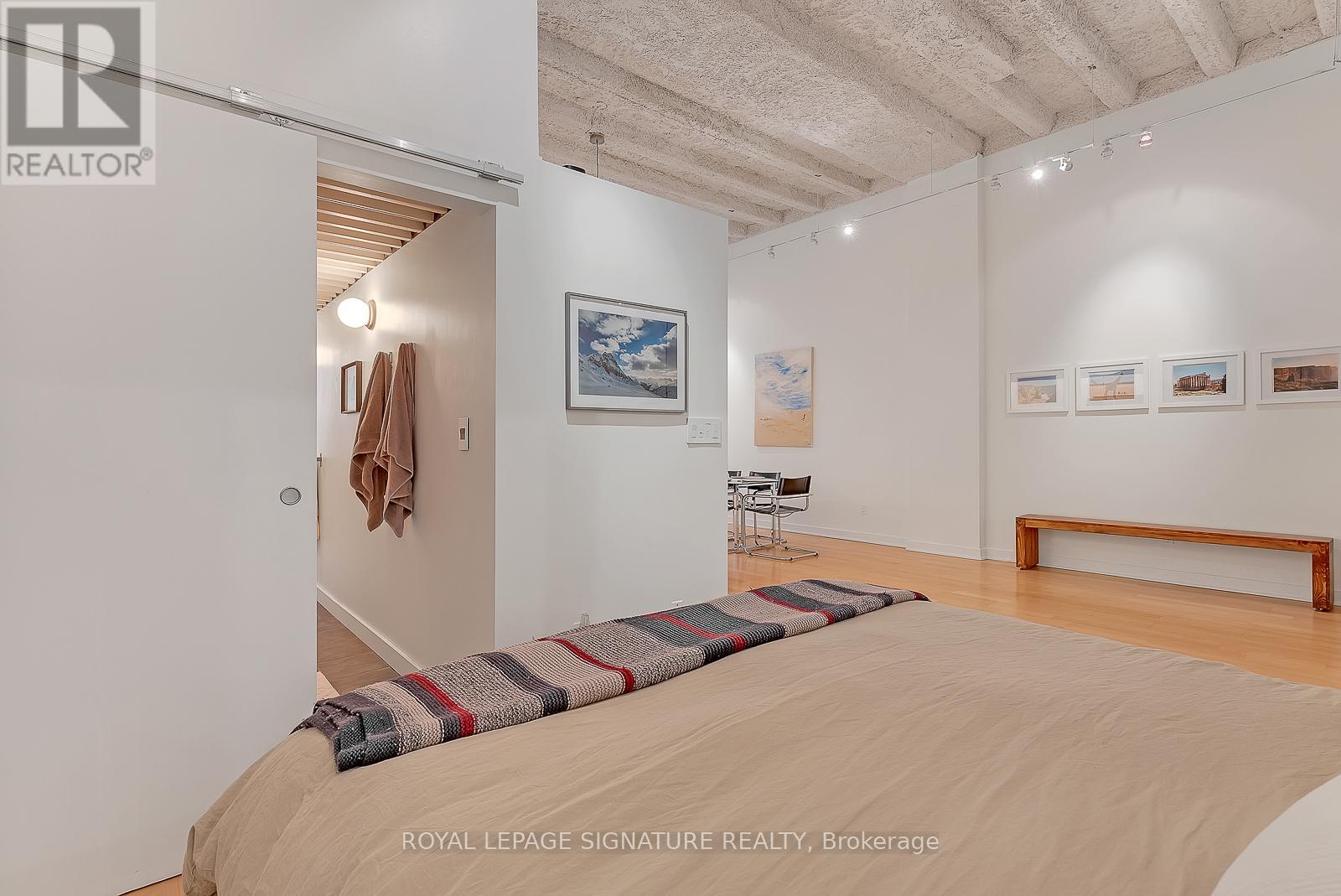 306 - 21 Nassau Street, Toronto, Ontario  M5T 3K6 - Photo 9 - C12196788