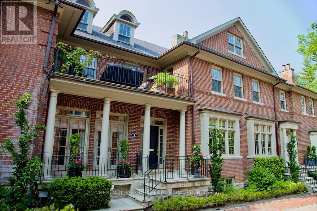 4 CORRIGAN CLOSE, toronto (rosedale-moore park), Ontario