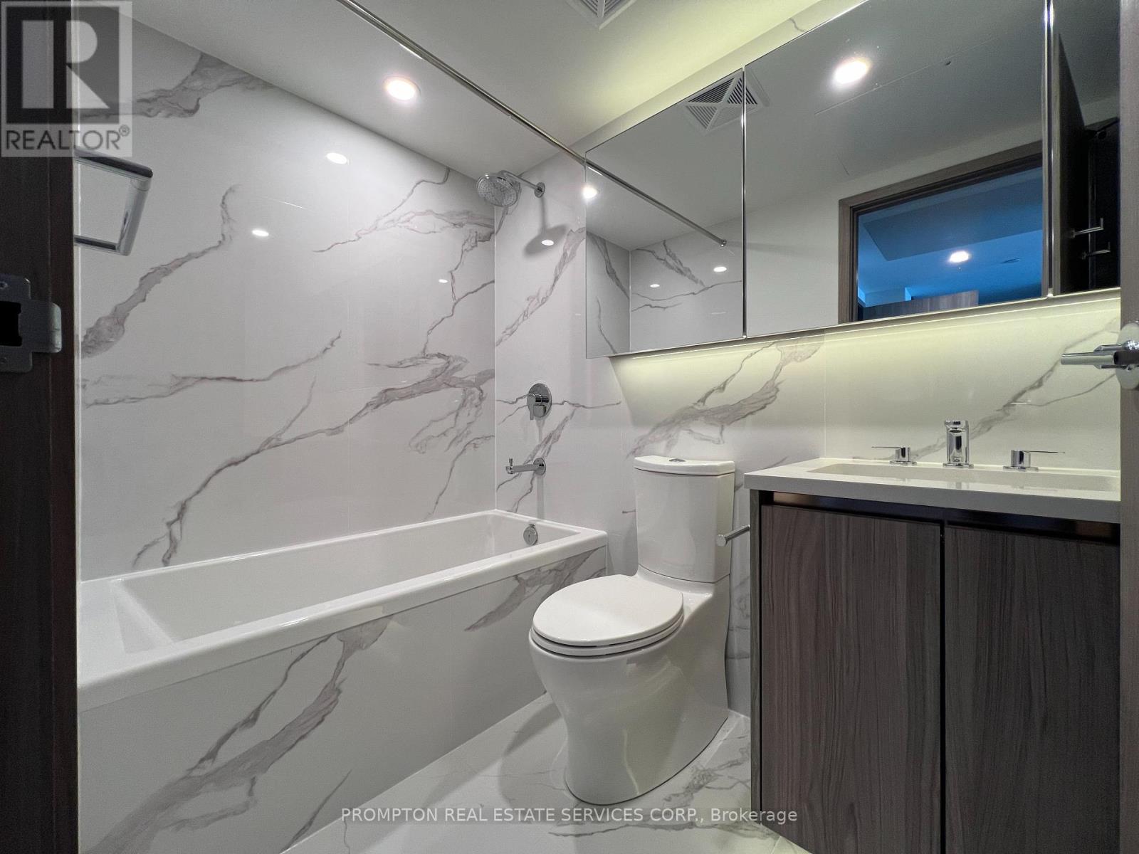 3101 - 1 Concord Cityplace Way, Toronto, Ontario  M5V 0X3 - Photo 11 - C12196621