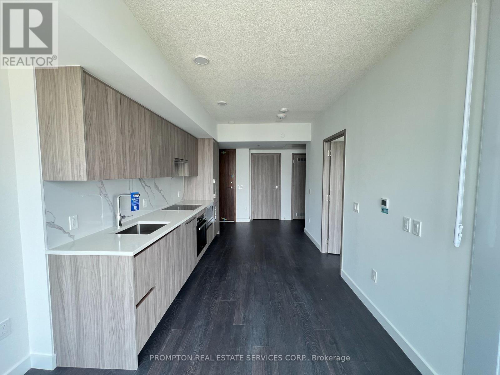 3101 - 1 Concord Cityplace Way, Toronto, Ontario  M5V 0X3 - Photo 5 - C12196621