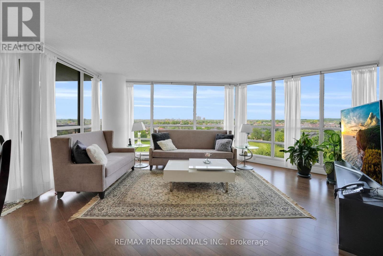905 - 45 Kingsbridge Garden Circle, Mississauga, Ontario  L5R 3K4 - Photo 19 - W12196706