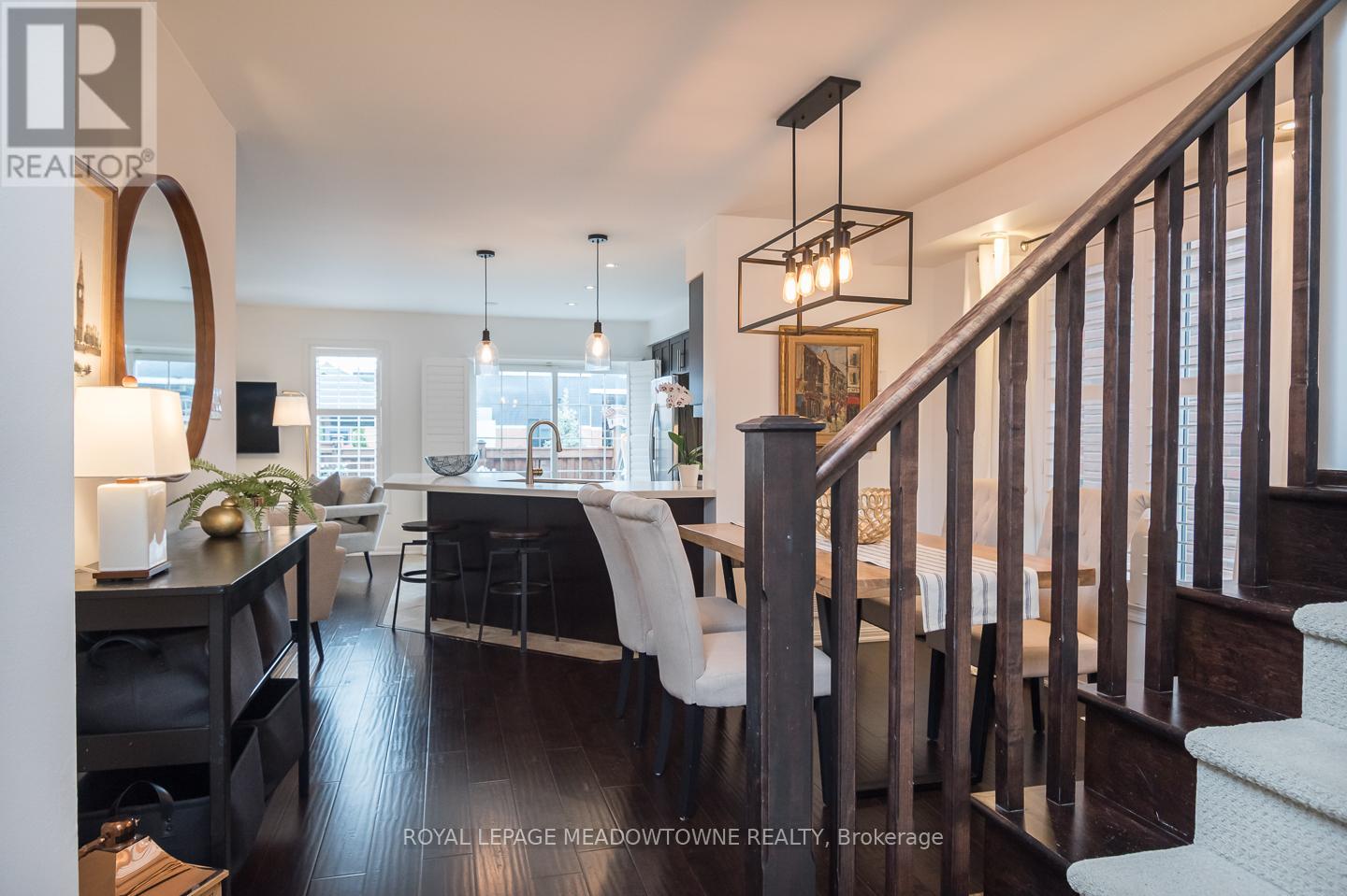1065 Nadalin Heights, Milton, Ontario  L9T 8H4 - Photo 4 - W12184884