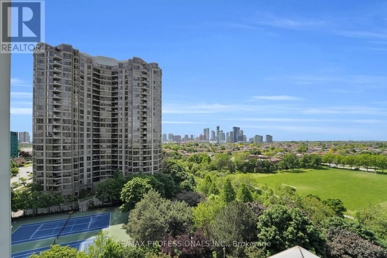 905 - 45 Kingsbridge Garden Circle, Mississauga, Ontario  L5R 3K4 - Photo 18 - W12196706