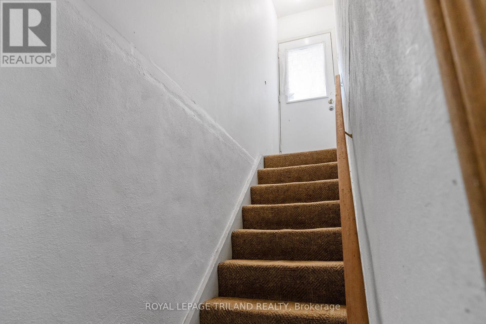 43 Mountainview Crescent, London South, Ontario  N6J 4M5 - Photo 28 - X12196605