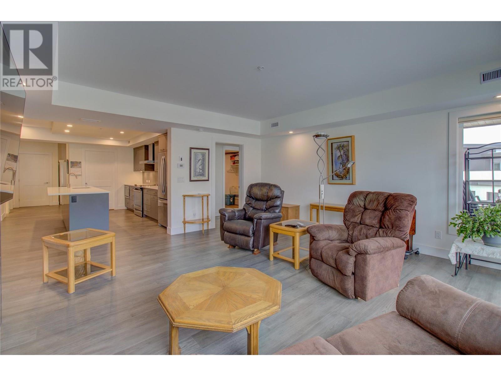 131 Harbourfront Drive Ne Unit# 202, Salmon Arm, British Columbia  V1E 0G4 - Photo 16 - 10350633
