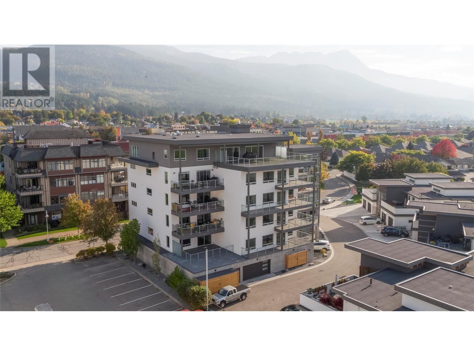 131 Harbourfront Drive Ne Unit# 202, Salmon Arm, British Columbia  V1E 0G4 - Photo 5 - 10350633