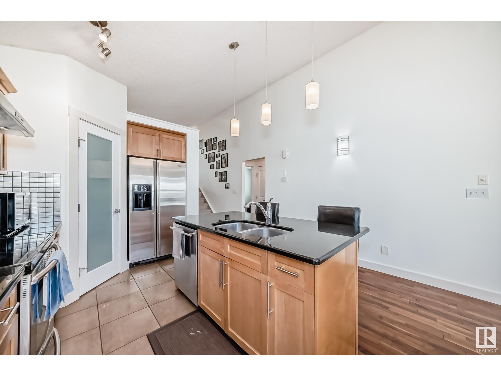 951 Chahley Cr Nw, Edmonton, Alberta  T6M 0C8 - Photo 7 - E4439419