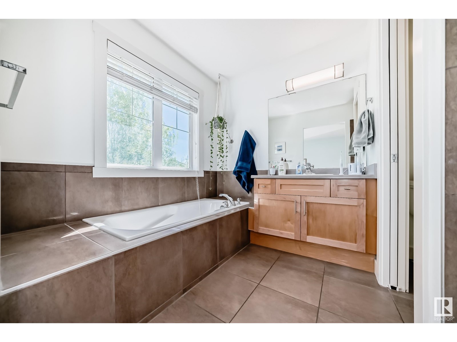 951 Chahley Cr Nw, Edmonton, Alberta  T6M 0C8 - Photo 20 - E4439419