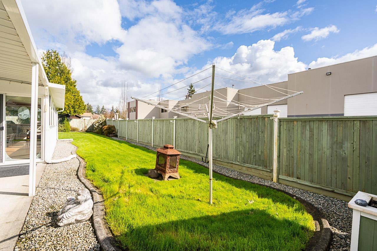 19245 59a Avenue, Surrey, British Columbia  V3S 7S8 - Photo 33 - R3011334