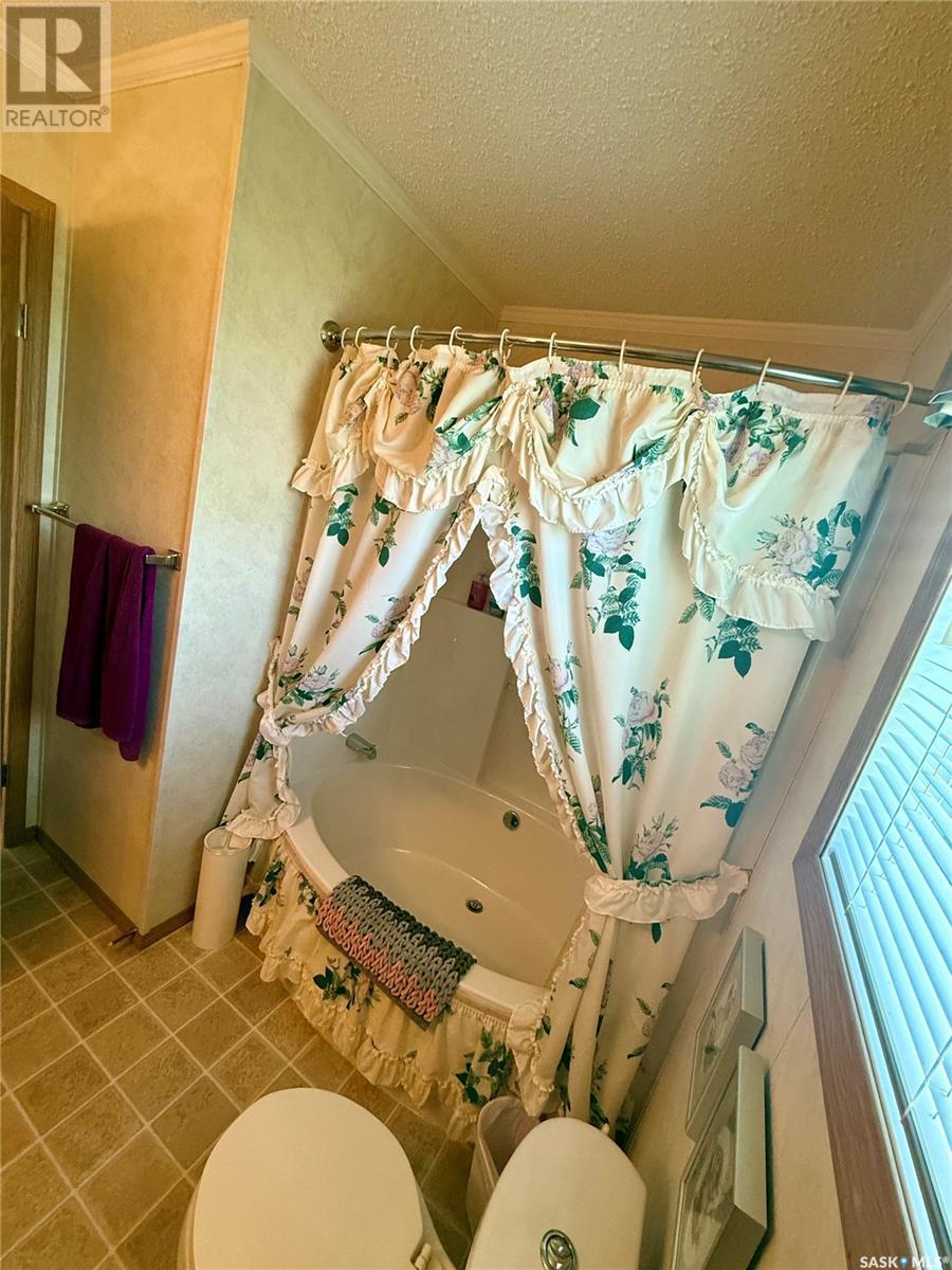 313 First Street, North Portal, Saskatchewan  S0C 1W0 - Photo 10 - SK008280