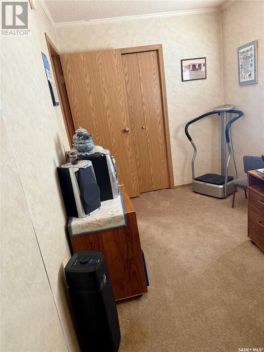 313 First Street, North Portal, Saskatchewan  S0C 1W0 - Photo 15 - SK008280