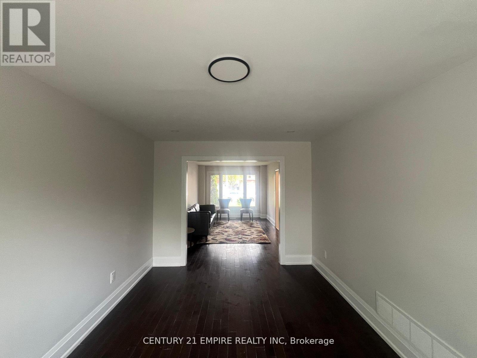 42 Dundalk Crescent, Brampton, Ontario  L6Z 2V1 - Photo 8 - W12196789