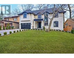 7 FARNINGHAM CRESCENT, Toronto, Ontario