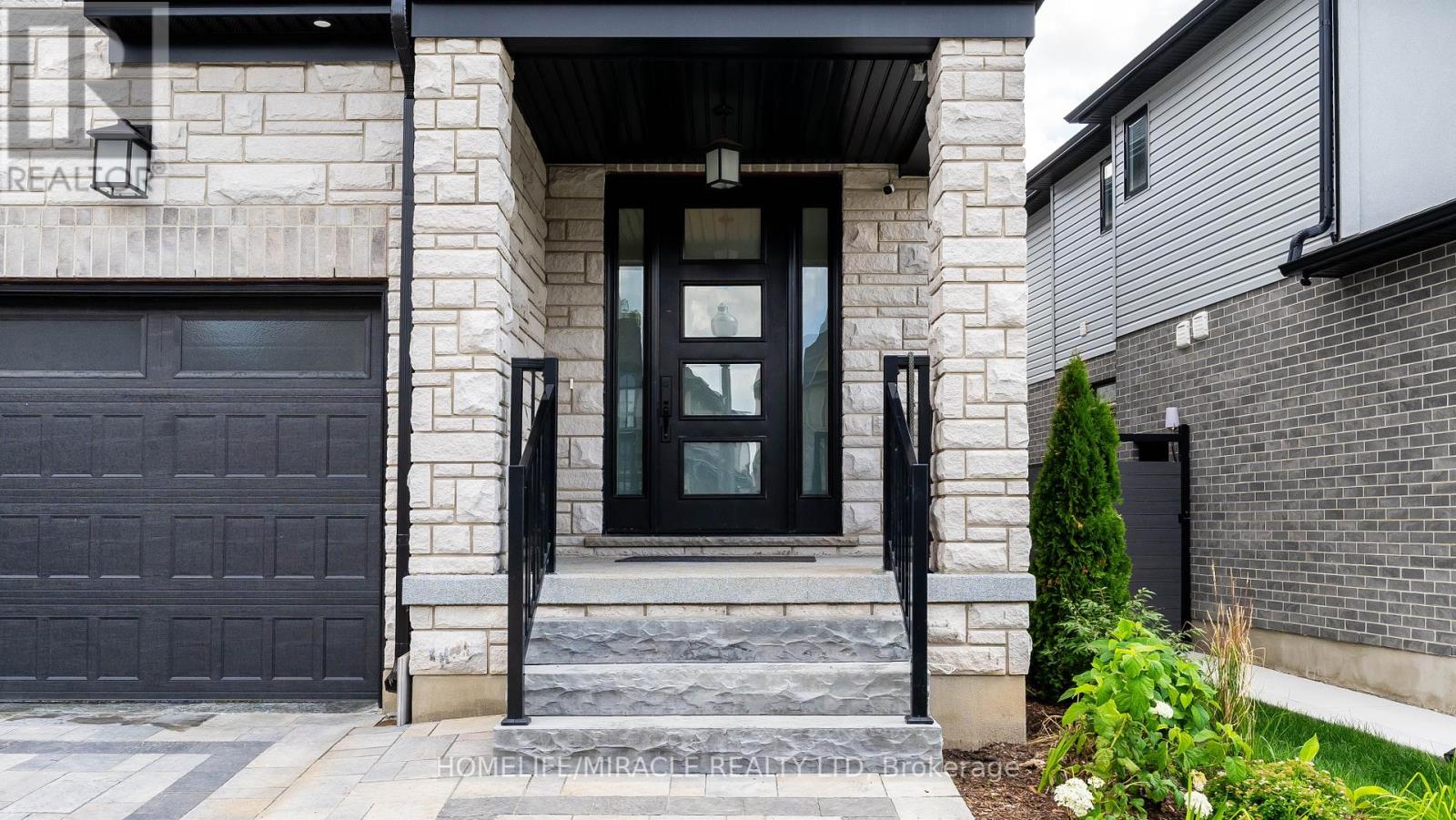 Property at 80 DOON CREEK STREET image 4