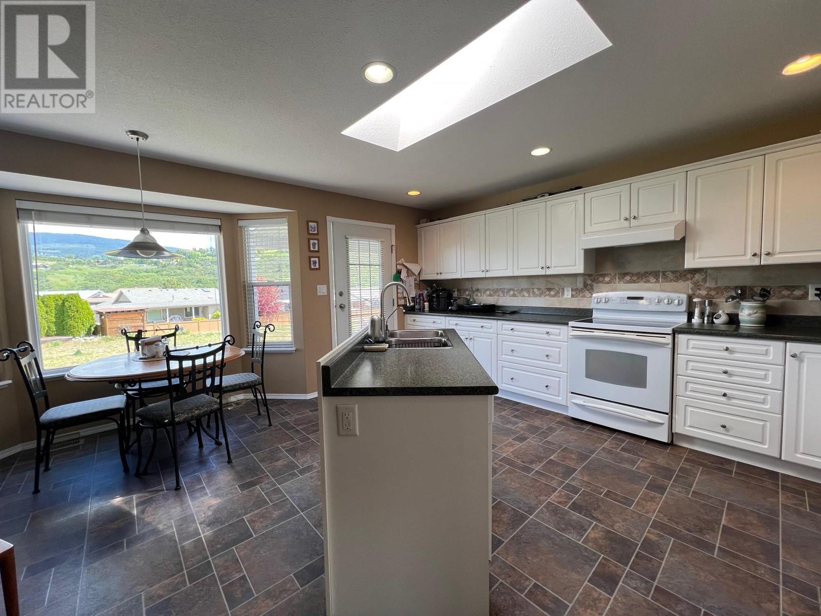 431 4 Street, Vernon, British Columbia  V1H 1Z1 - Photo 13 - 10349621