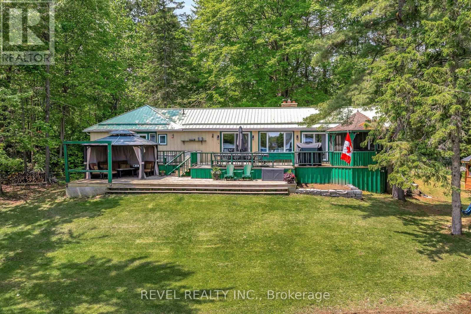 20 Benson Boulevard, Kawartha Lakes, Ontario  K0M 1K0 - Photo 4 - X12196886