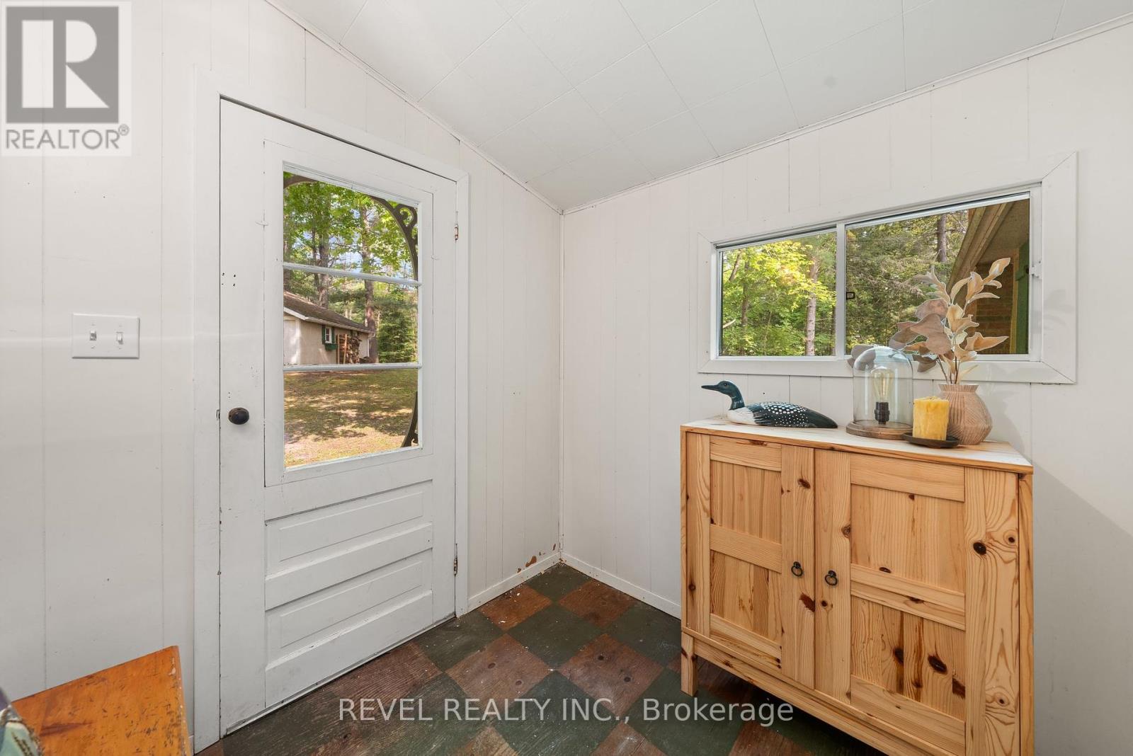 20 Benson Boulevard, Kawartha Lakes, Ontario  K0M 1K0 - Photo 8 - X12196886