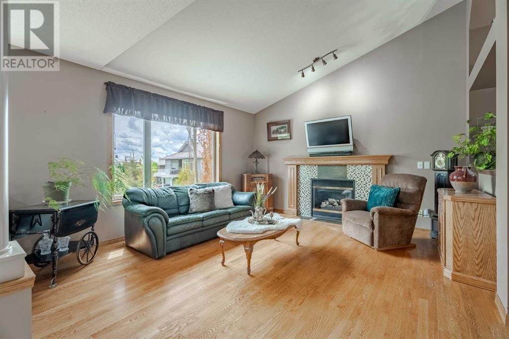 93 Gleneagles View, Cochrane, Alberta  T4C 1P2 - Photo 11 - A2215554