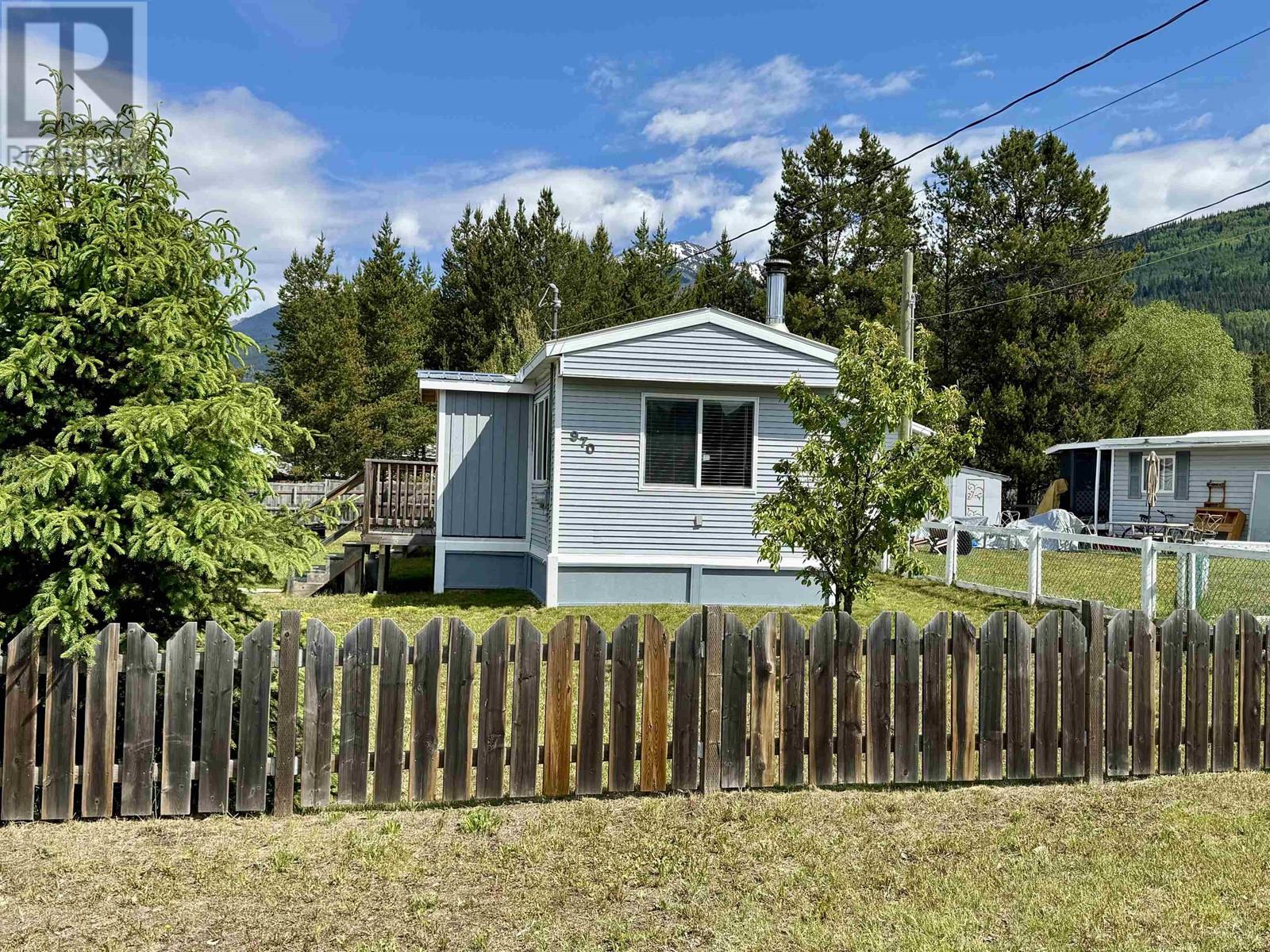 970 Beaven Crescent, Valemount, British Columbia  V0E 2Z0 - Photo 2 - R3011472