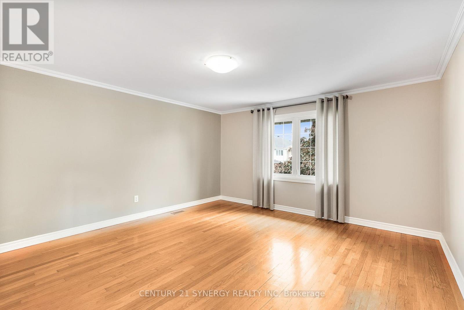 1242 Clyde Avenue, Ottawa, Ontario  K2C 1Y4 - Photo 19 - X12196890