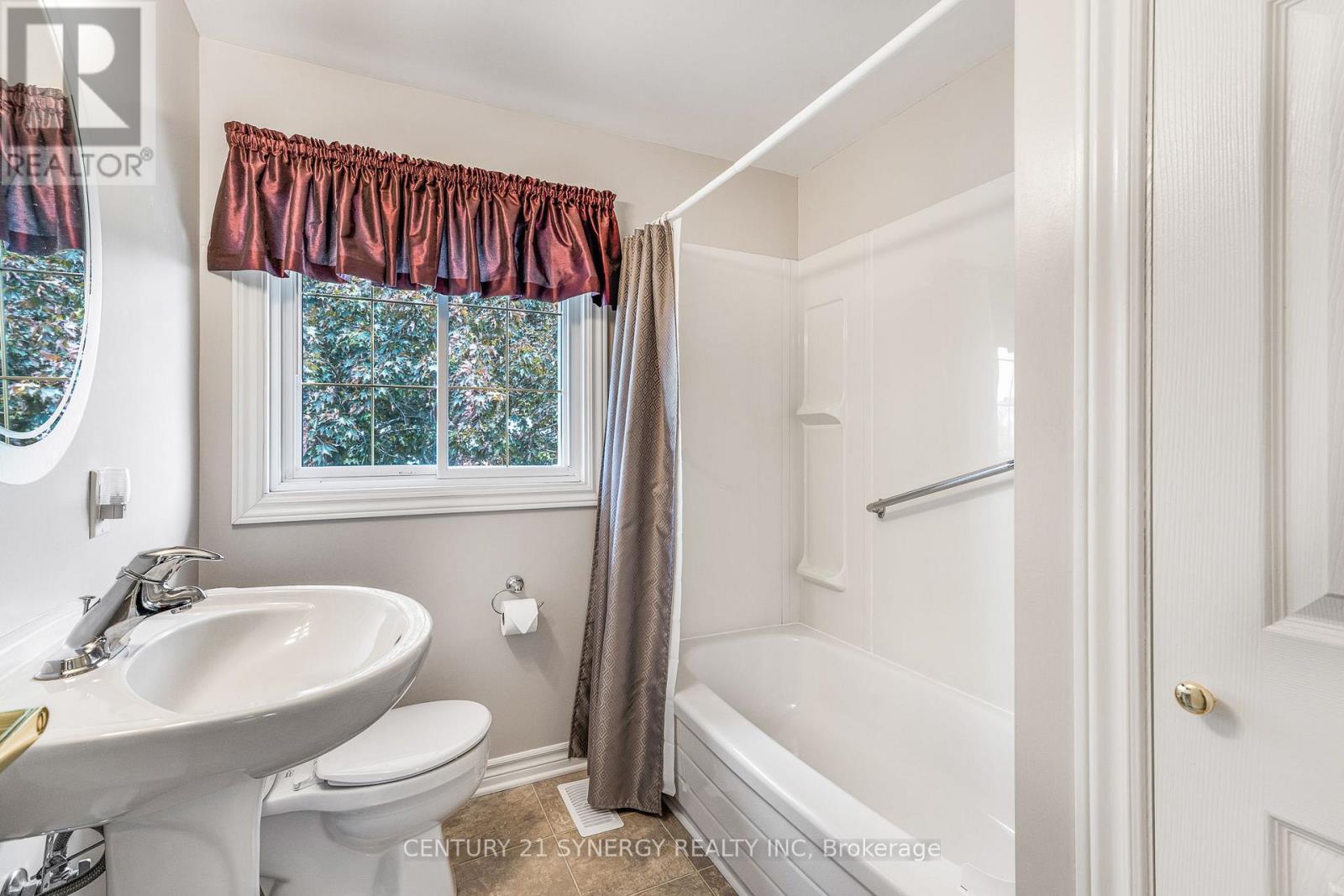 1242 Clyde Avenue, Ottawa, Ontario  K2C 1Y4 - Photo 24 - X12196890