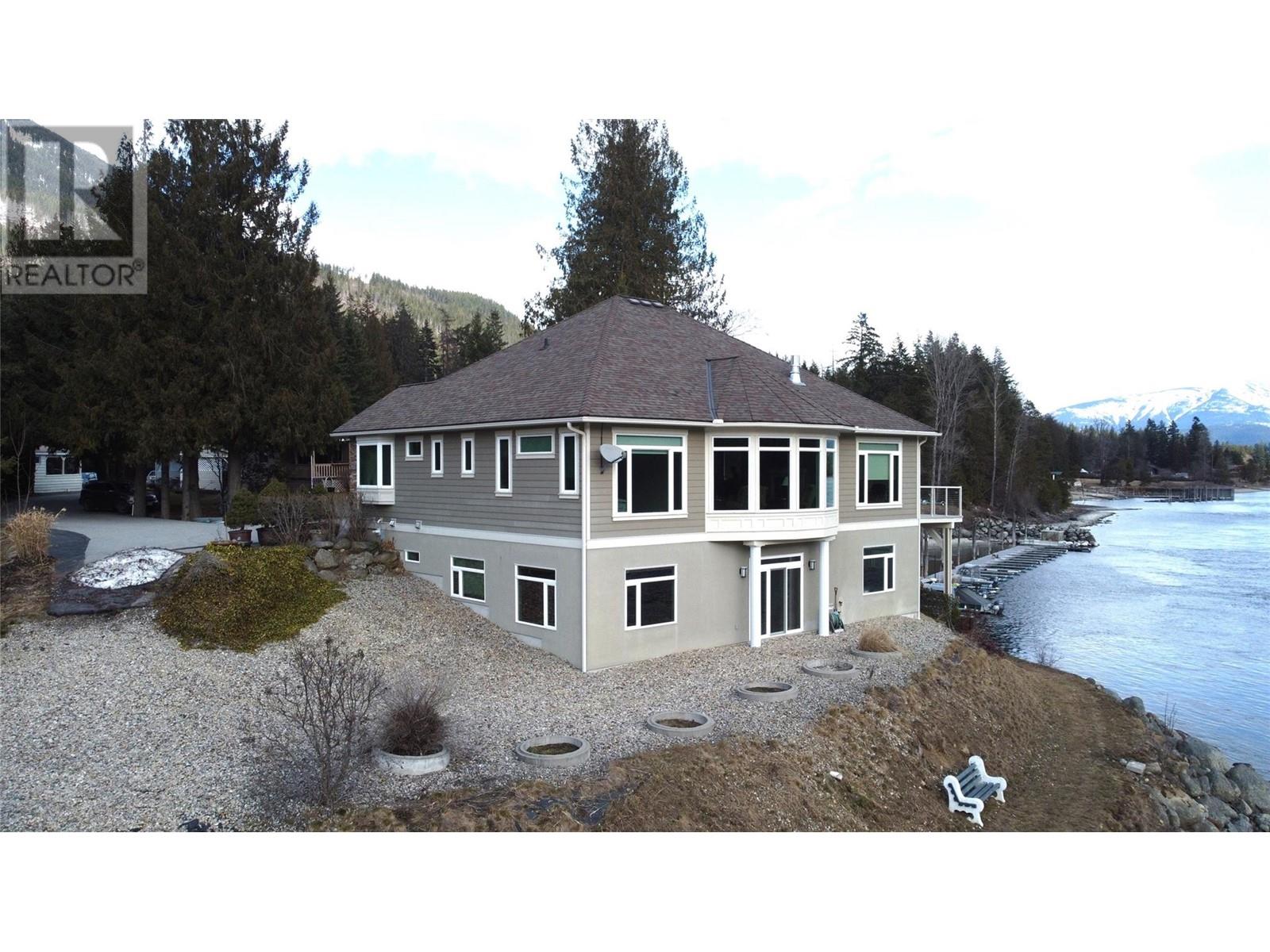 48-7126 Highway 3A Highway, nelson, British Columbia V1L6S4