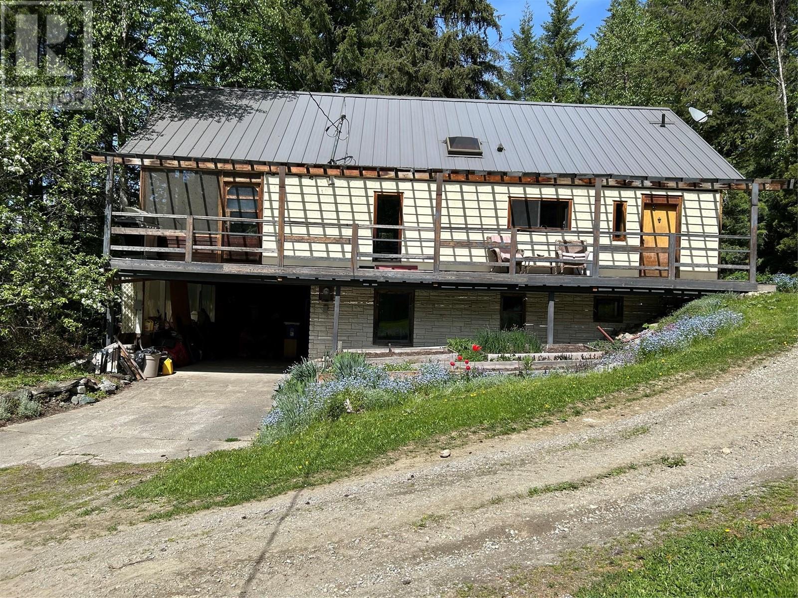 3840 Cameron Road, Eagle Bay, British Columbia
