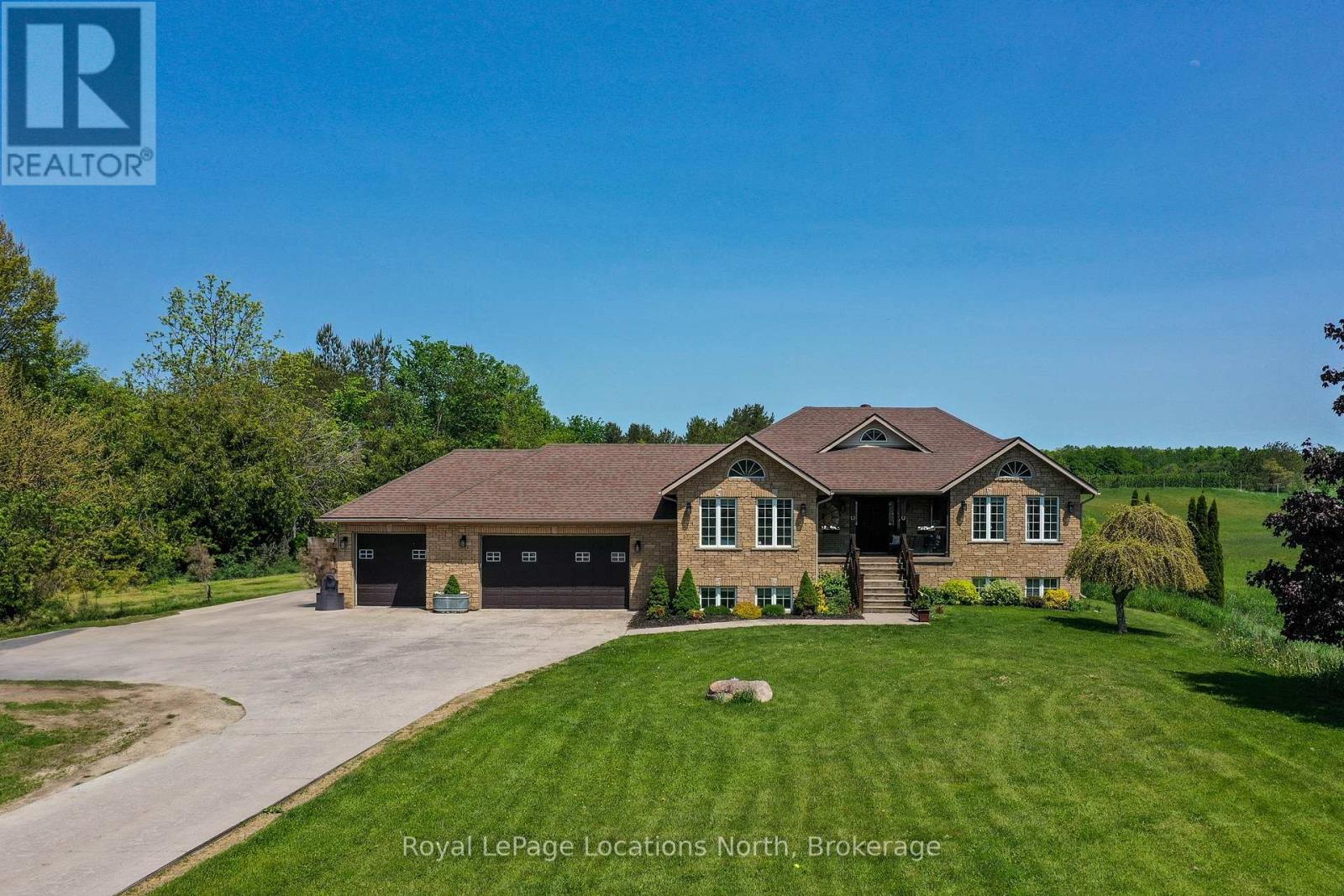 2995 Nottawasaga Concession 10 Road N, Collingwood, Ontario  L9V 3V9 - Photo 2 - S12196871