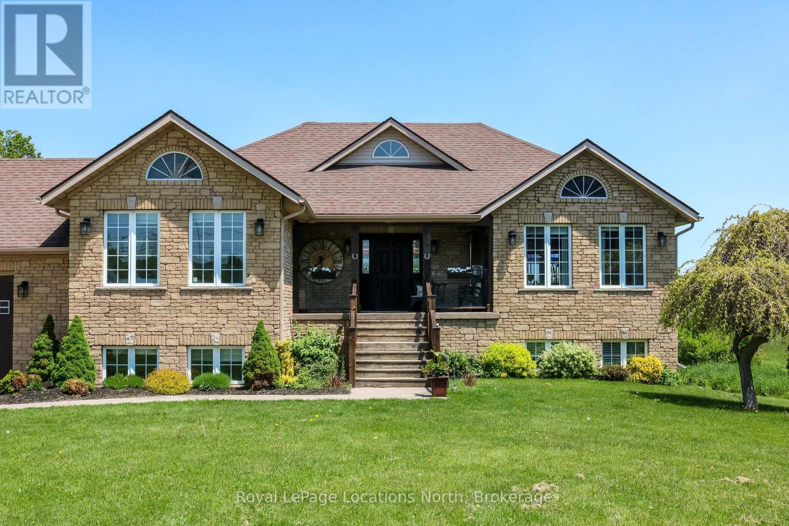 2995 Nottawasaga Concession 10 Road N, Collingwood, Ontario  L9V 3V9 - Photo 3 - S12196871