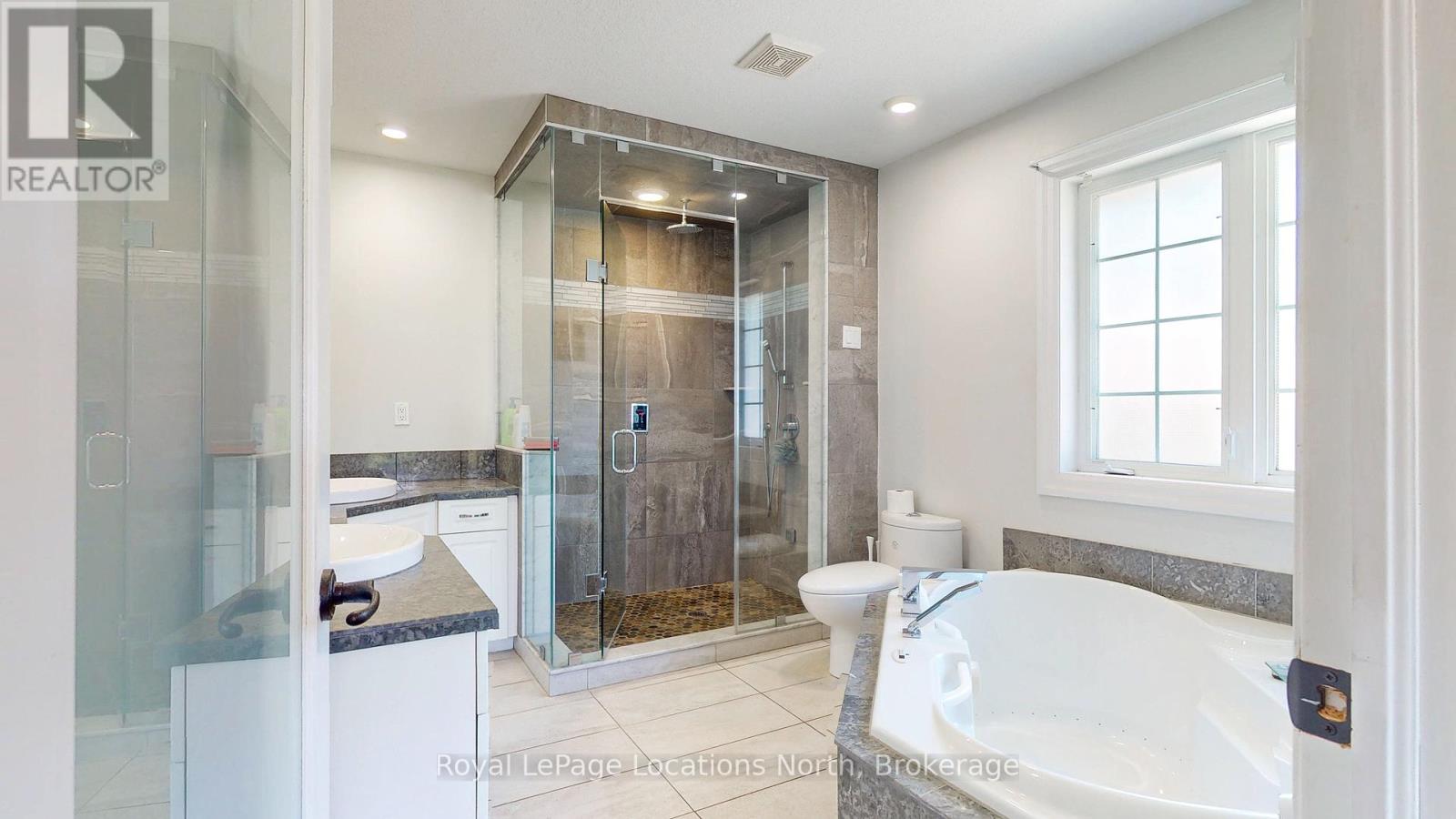 2995 Nottawasaga Concession 10 Road N, Collingwood, Ontario  L9V 3V9 - Photo 5 - S12196871