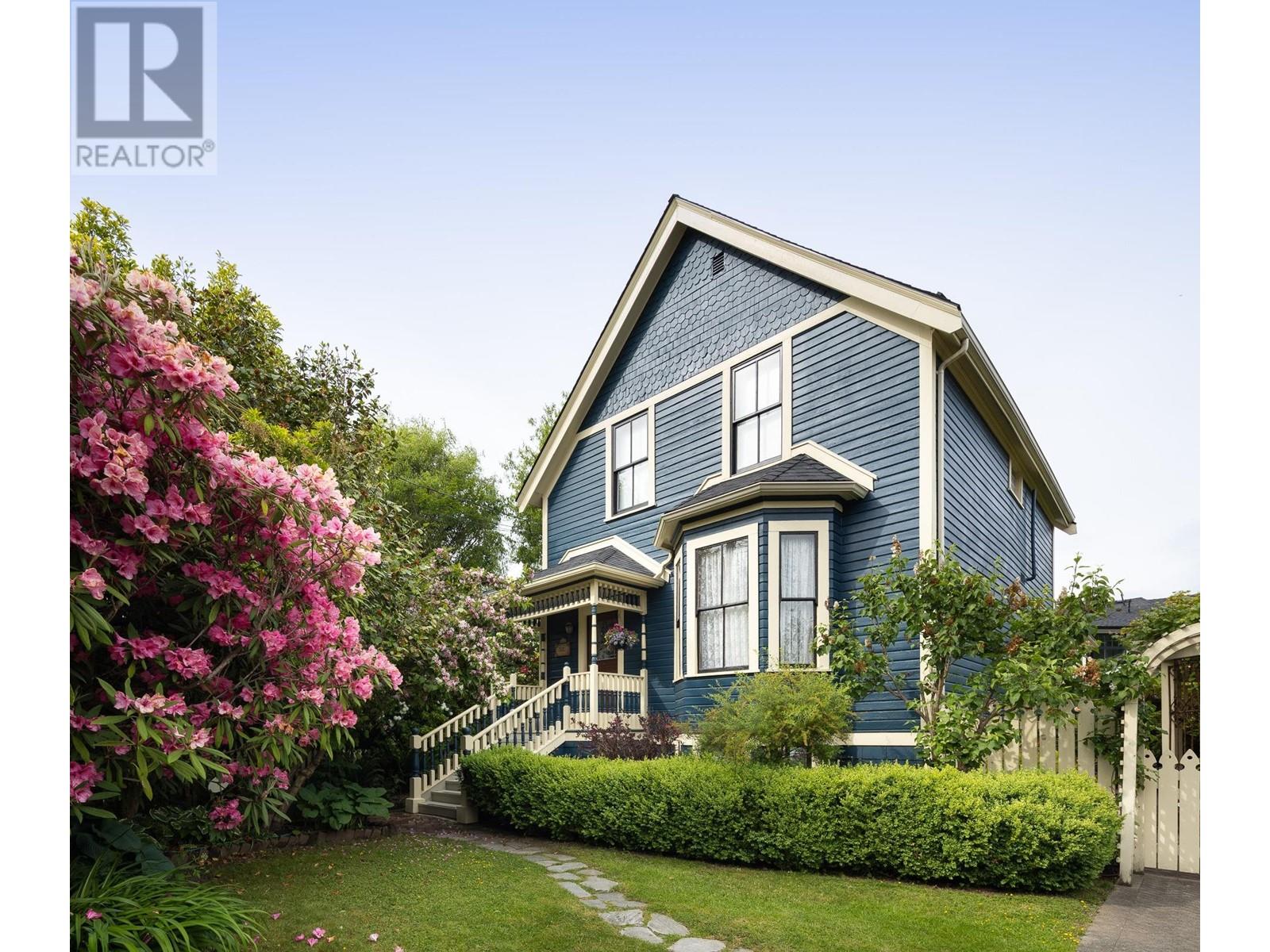 335 Fourth Street, New Westminster, British Columbia  V3L 2V3 - Photo 1 - R3011202