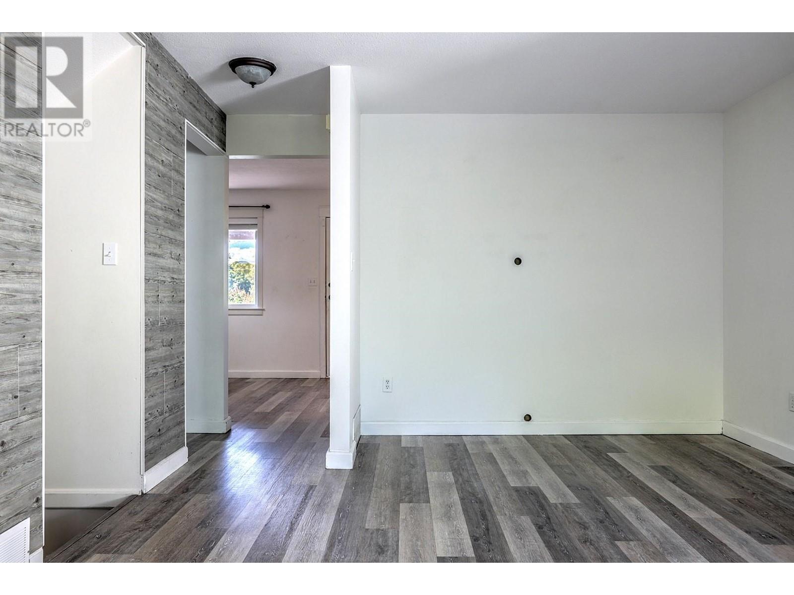 6973 Cummins Road, Vernon, British Columbia  V1H 1X9 - Photo 11 - 10350225