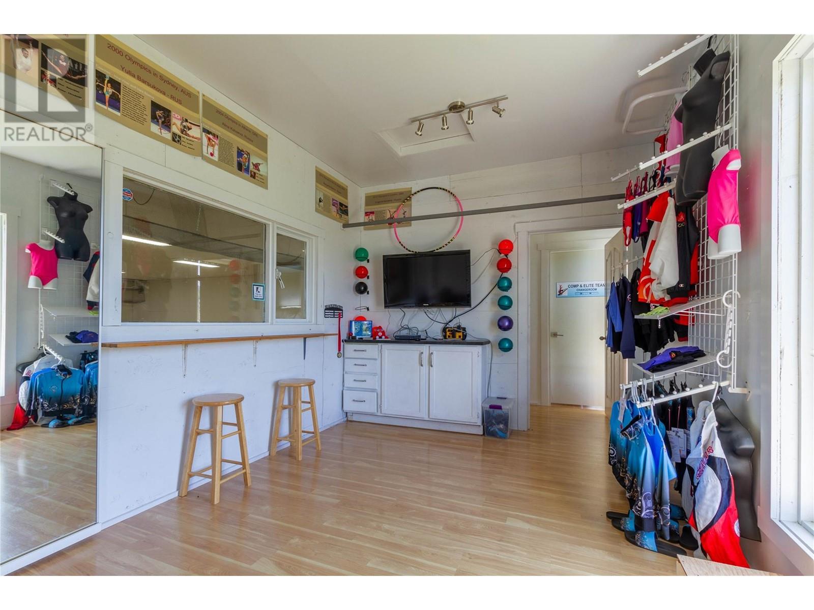 2515 East Vernon Road, Vernon, British Columbia  V1B 3H5 - Photo 80 - 10350605