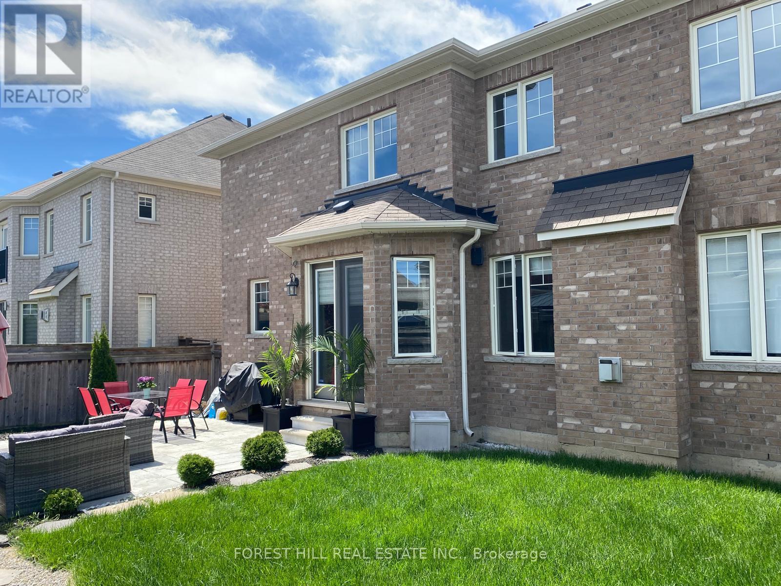 25 West Coast Trail, King (Nobleton), Ontario  L0G 1N0 - Photo 24 - N12196740