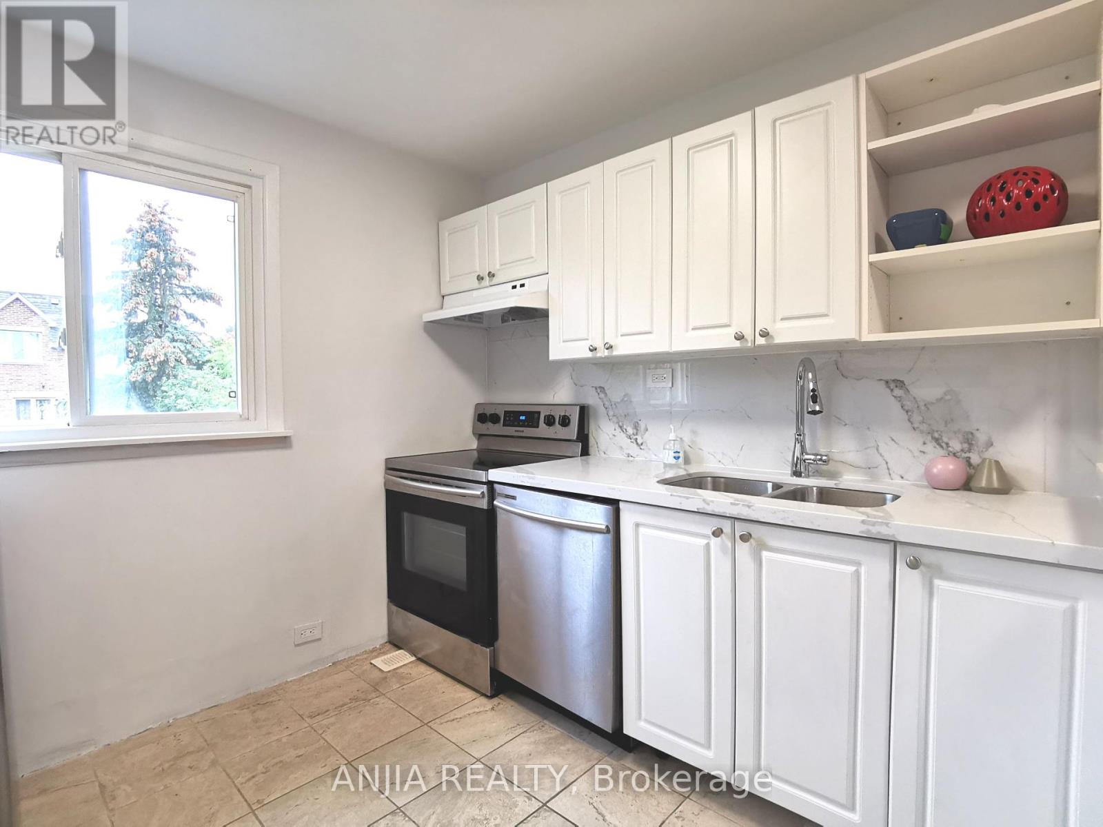 Unit 3 - 256 Homewood Avenue, Toronto, Ontario  M2R 2N3 - Photo 24 - C12196865