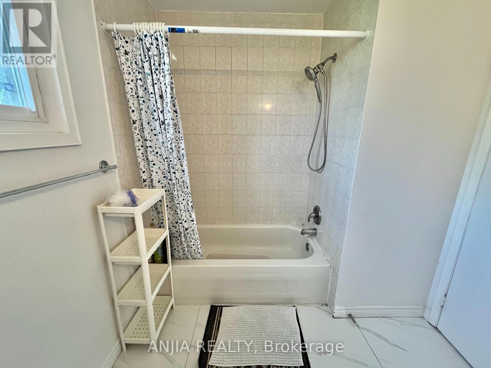 Unit 3 - 256 Homewood Avenue, Toronto, Ontario  M2R 2N3 - Photo 9 - C12196865