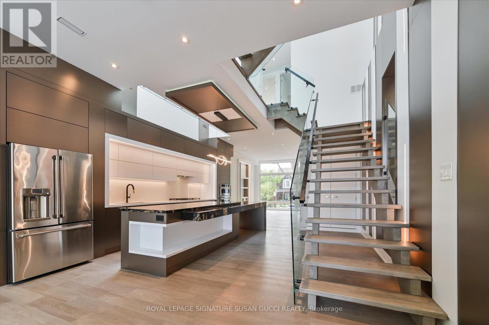 19 Devon Road, Toronto, Ontario  M4E 2J7 - Photo 15 - E12196832