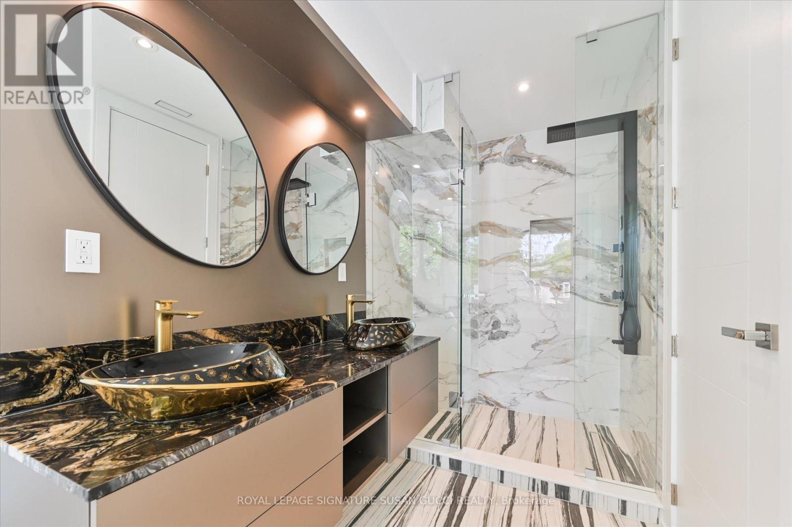 19 Devon Road, Toronto, Ontario  M4E 2J7 - Photo 21 - E12196832