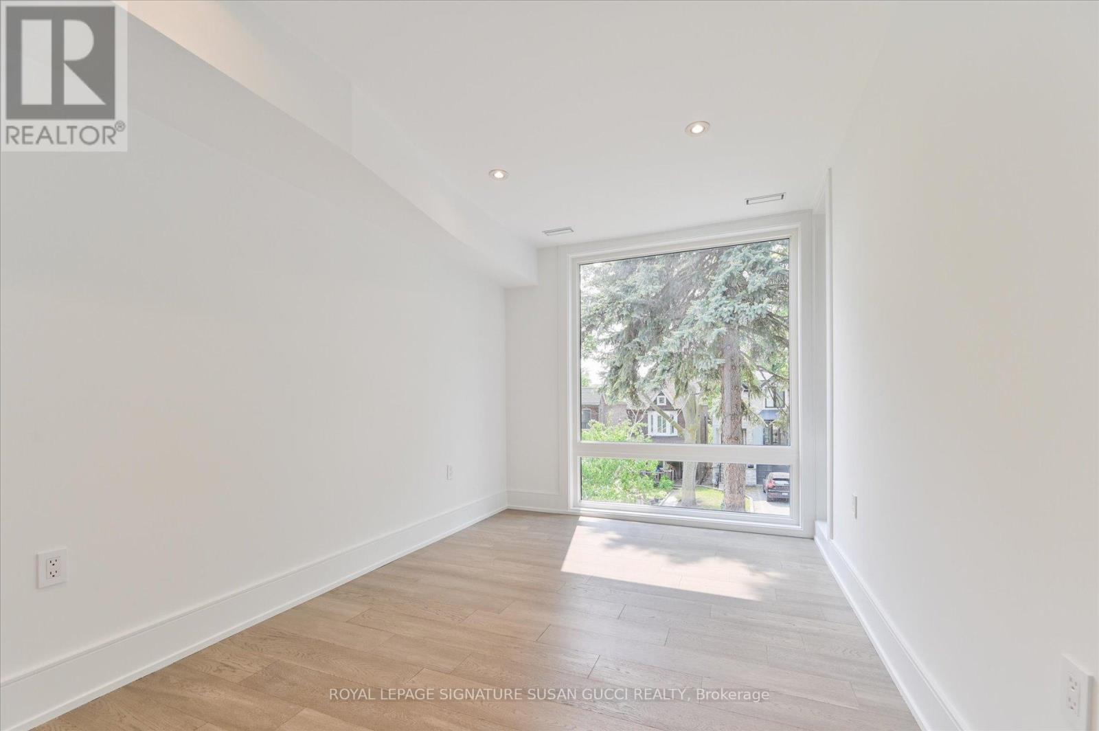 19 Devon Road, Toronto, Ontario  M4E 2J7 - Photo 22 - E12196832
