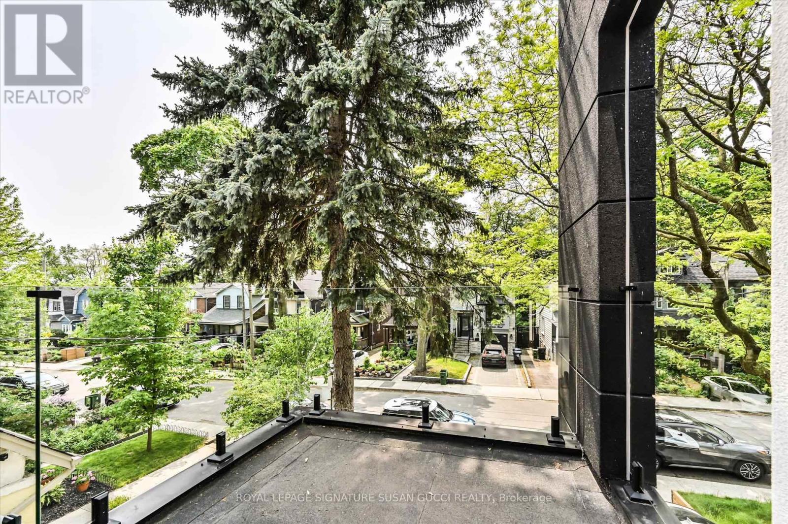 19 Devon Road, Toronto, Ontario  M4E 2J7 - Photo 24 - E12196832