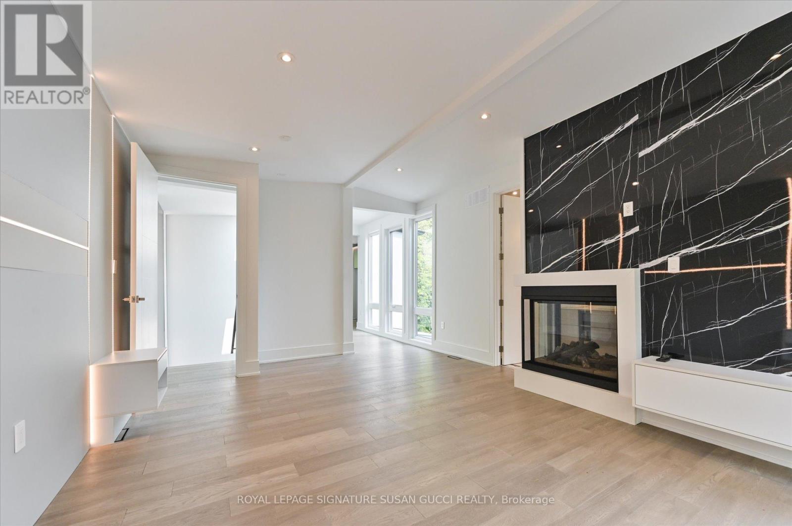 19 Devon Road, Toronto, Ontario  M4E 2J7 - Photo 30 - E12196832