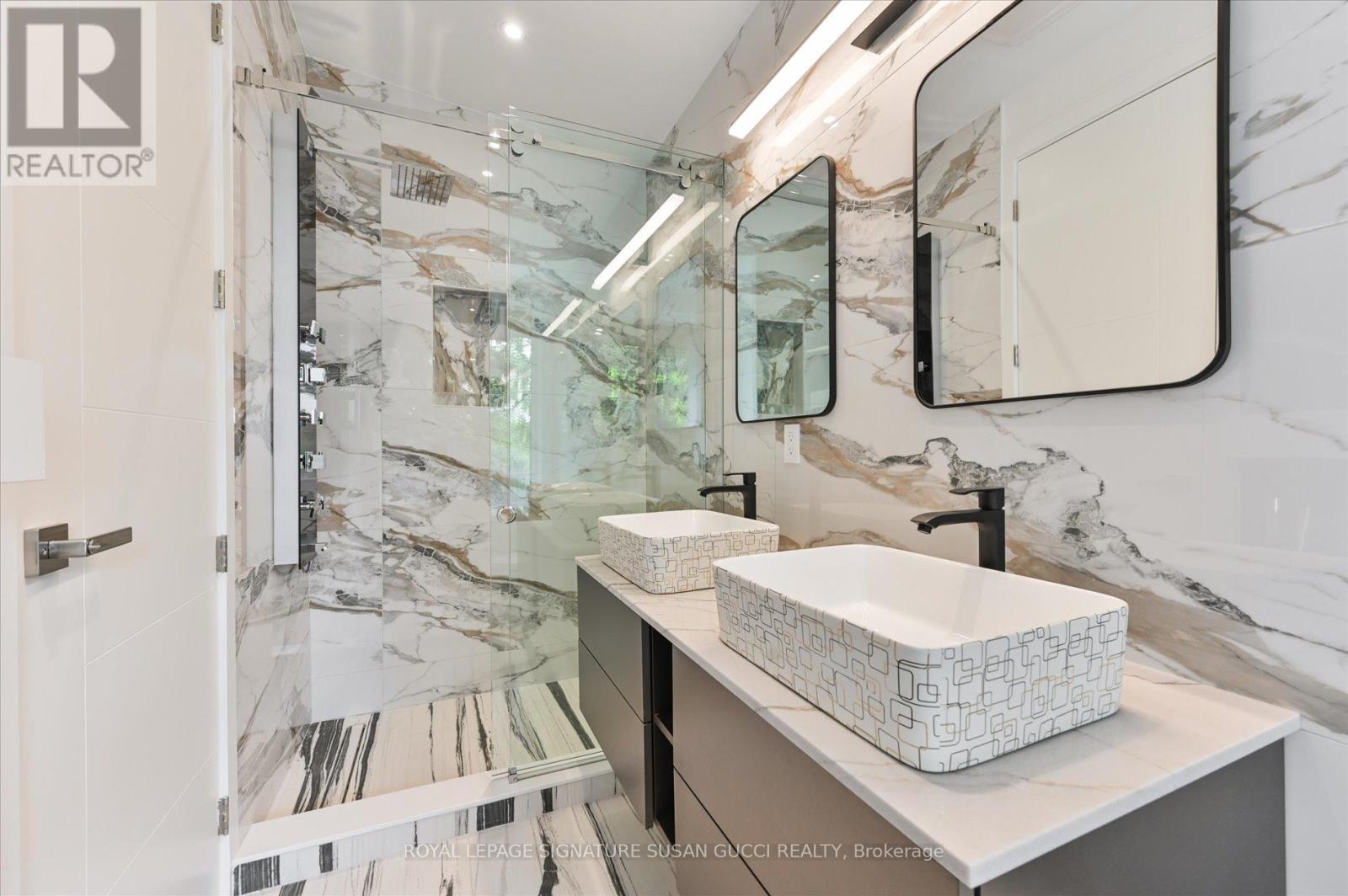 19 Devon Road, Toronto, Ontario  M4E 2J7 - Photo 32 - E12196832