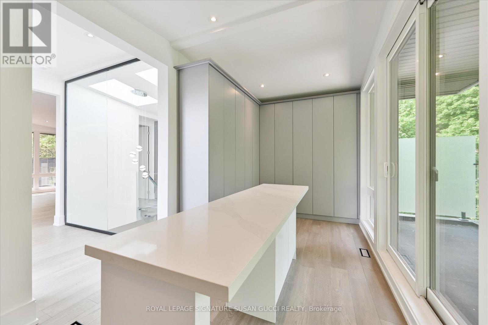 19 Devon Road, Toronto, Ontario  M4E 2J7 - Photo 34 - E12196832