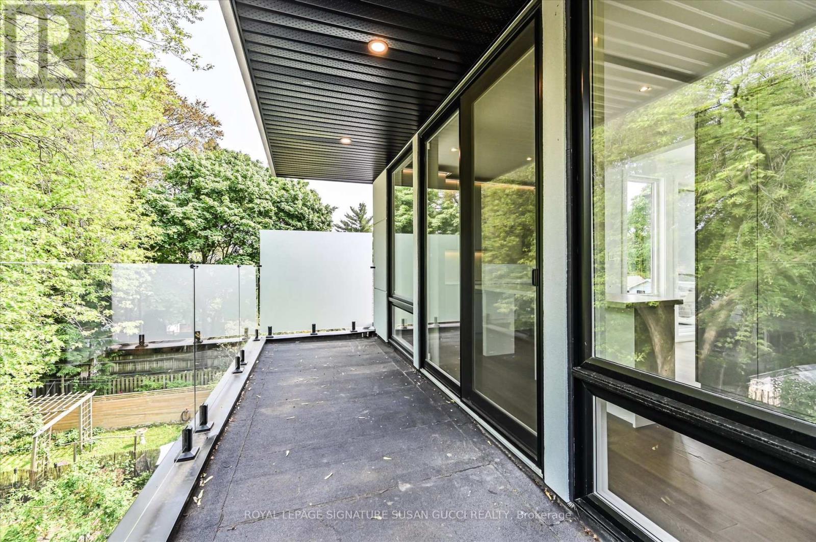 19 Devon Road, Toronto, Ontario  M4E 2J7 - Photo 36 - E12196832